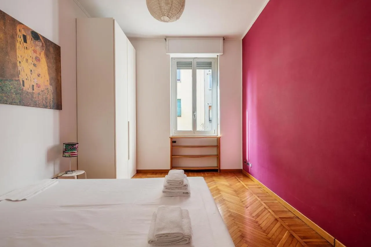 Spacious And Elegant House In Brera By Easylife Milan Apartment