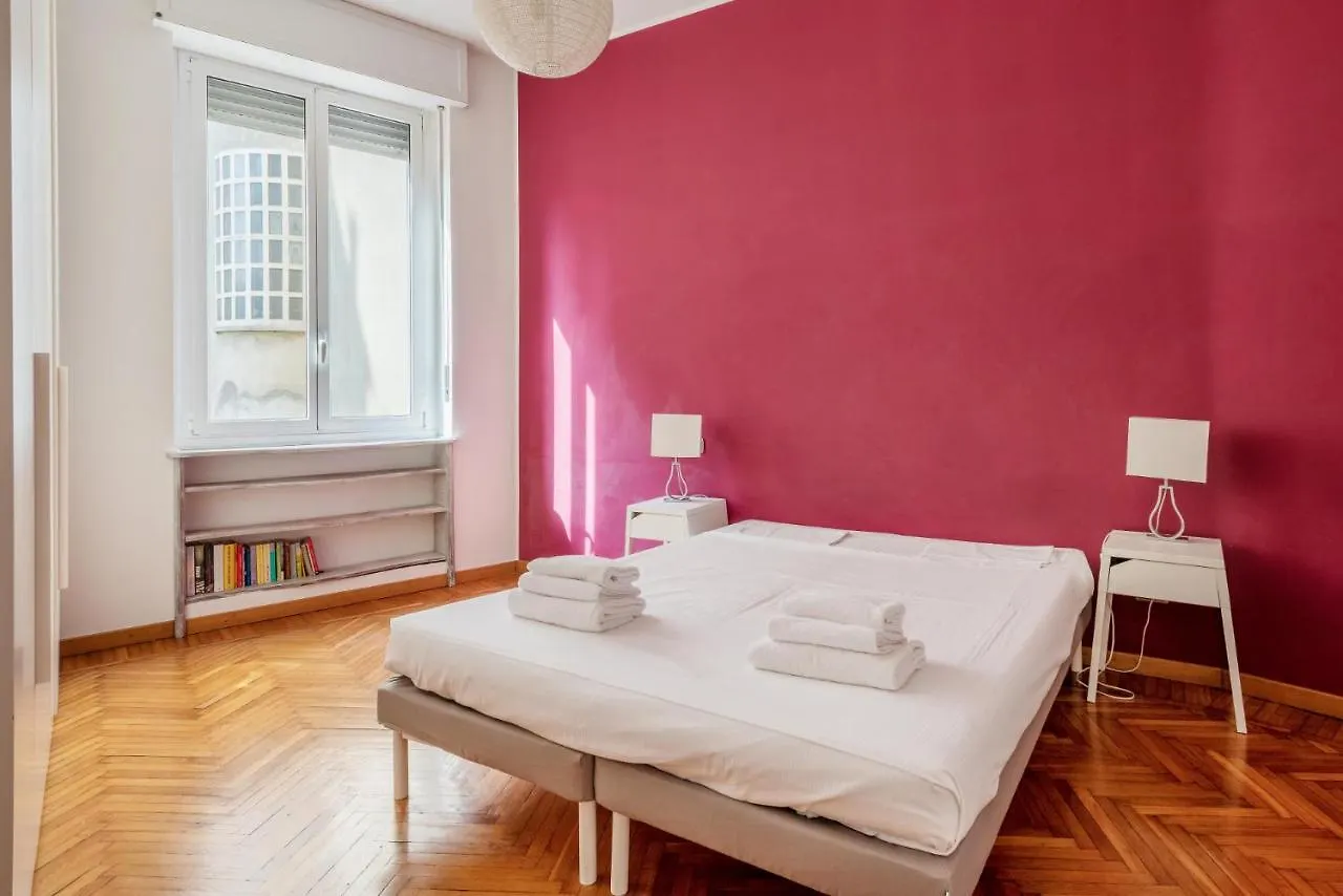 Apartment Spacious And Elegant House In Brera By Easylife Milan