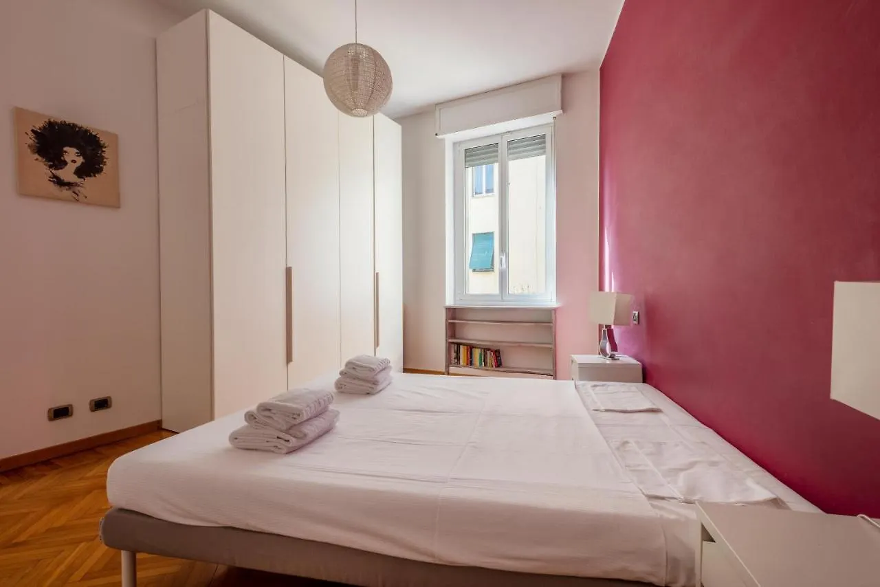 Spacious And Elegant House In Brera By Easylife Milan Italy
